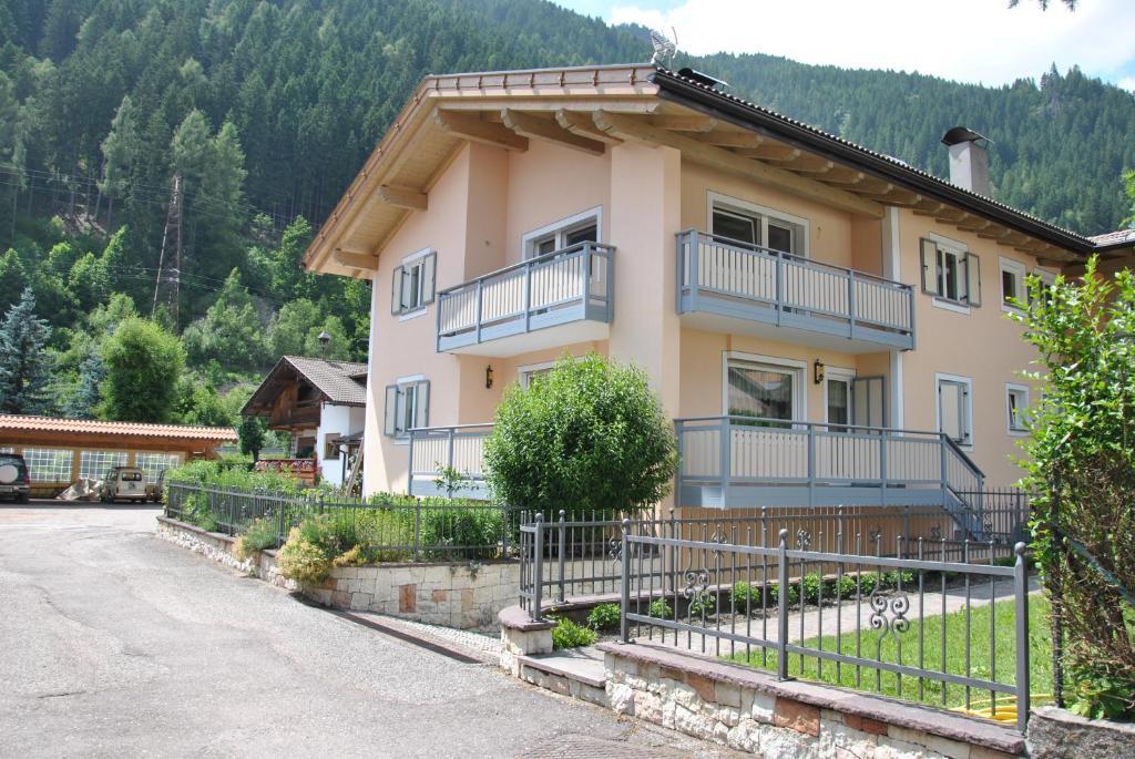 B&B 3 Cuori Предаццо Экстерьер фото